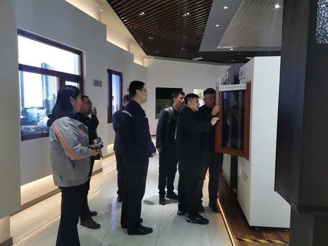 ***建筑金屬結構協會及玻璃纖維增強復合材料門窗標準編制組領導蒞臨指導7